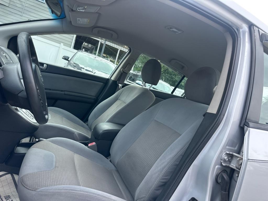 Nissan Sentra  2010