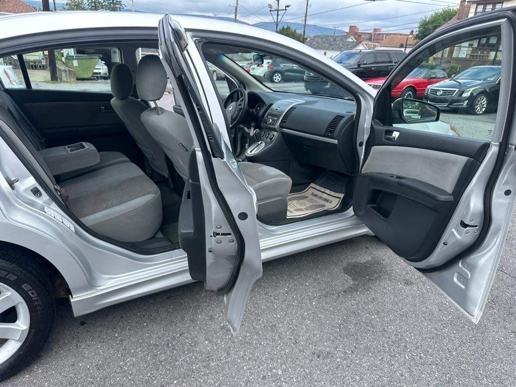 Nissan Sentra  2010