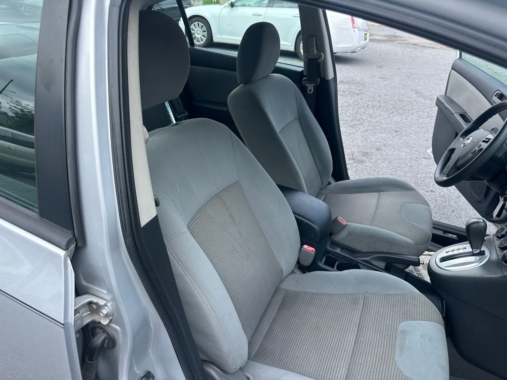 Nissan Sentra  2010