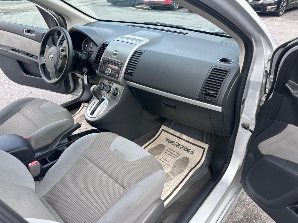 Nissan Sentra  2010