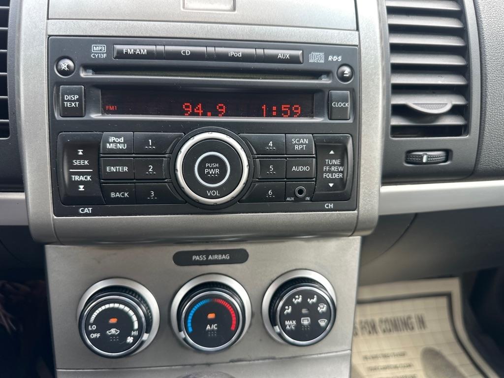 Nissan Sentra  2010
