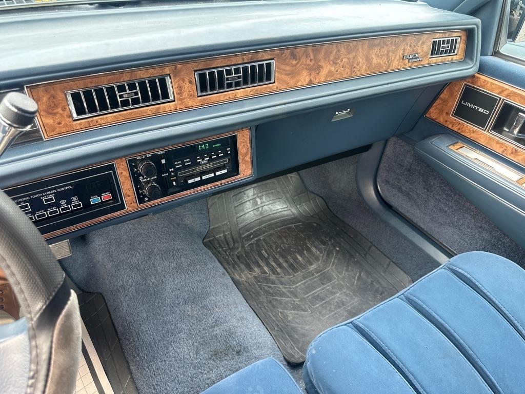 Buick LeSabre  1991