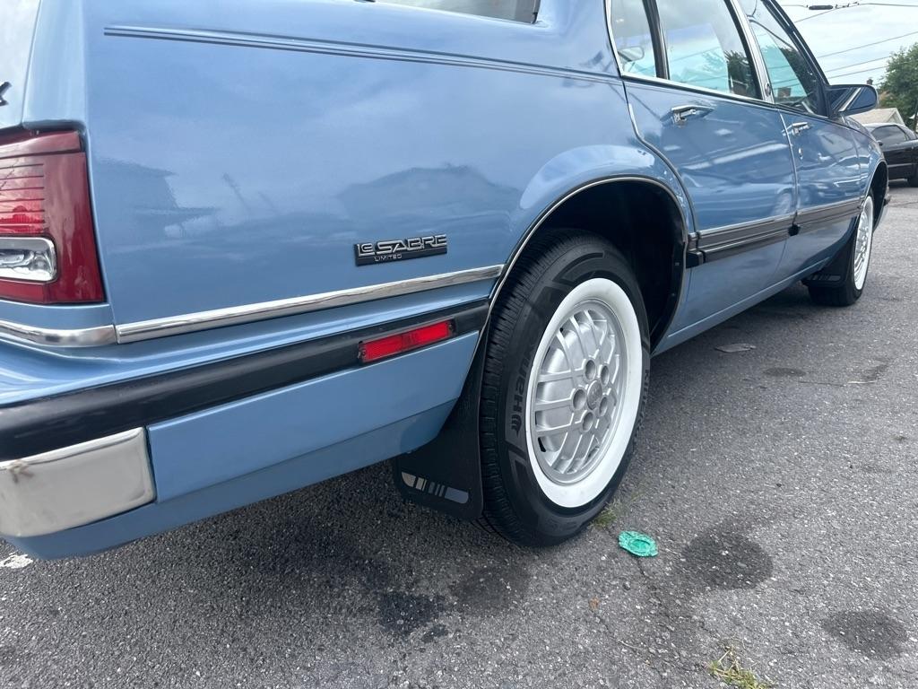 Buick LeSabre 4dr Sedan Limited 1991