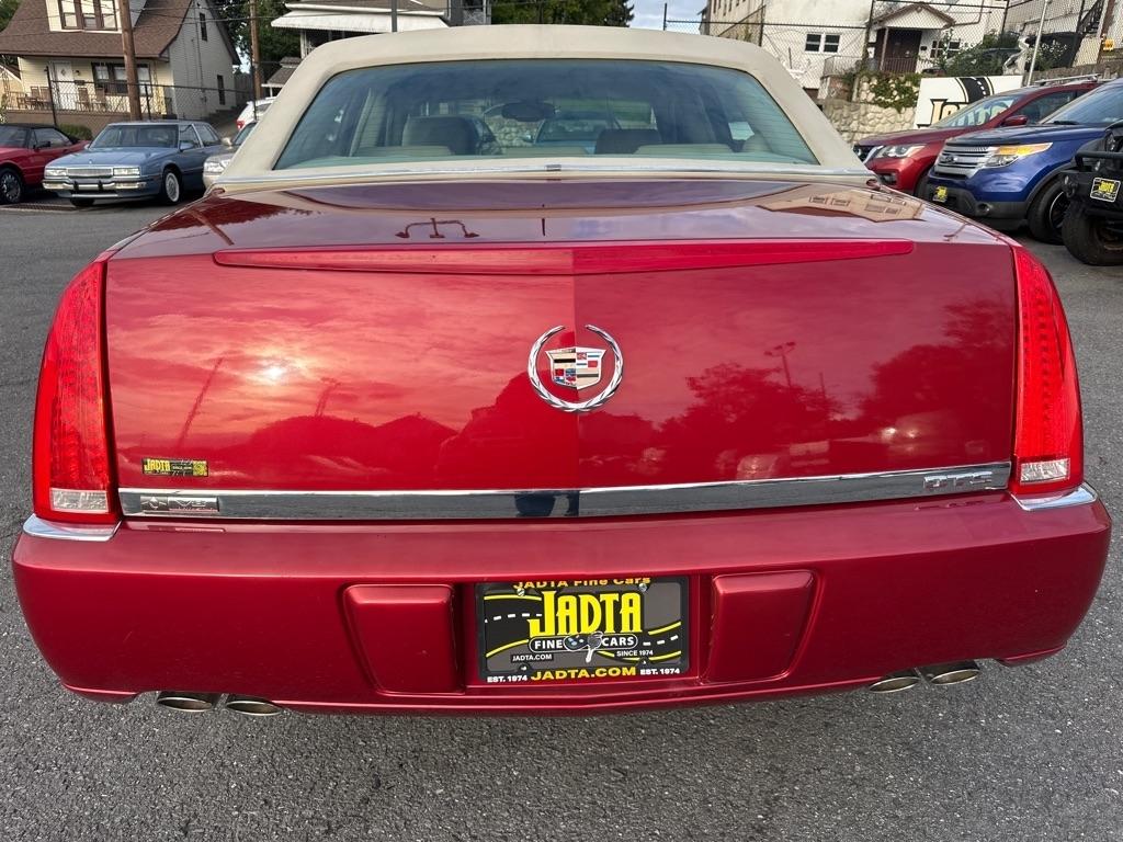 Cadillac DTS  2006