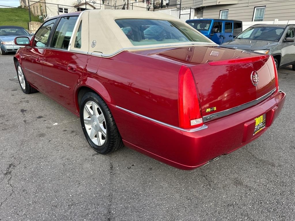 Cadillac DTS  2006