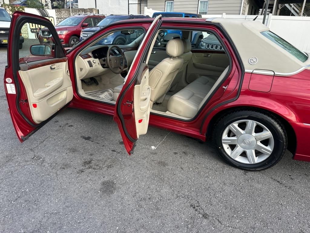 Cadillac DTS  2006