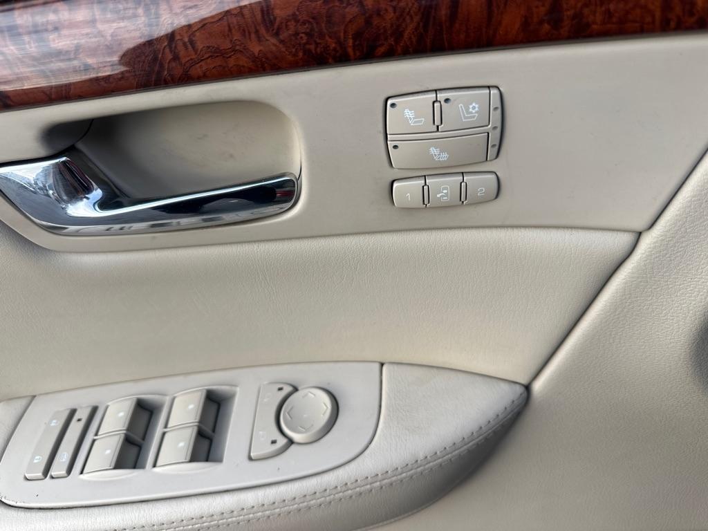 Cadillac DTS  2006