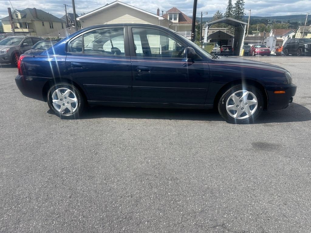 Hyundai Elantra  2005