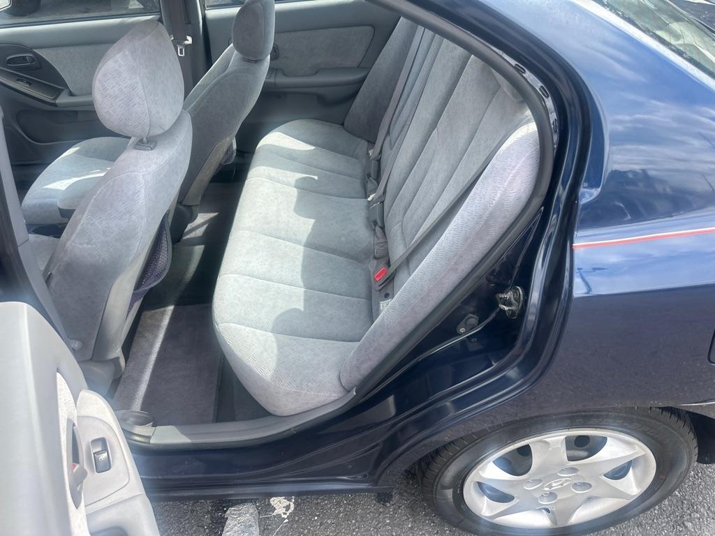 Hyundai Elantra  2005
