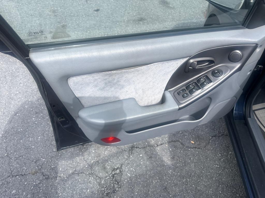Hyundai Elantra  2005