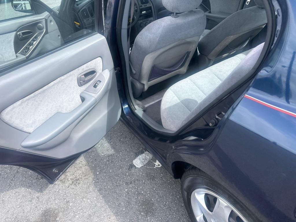 Hyundai Elantra  2005