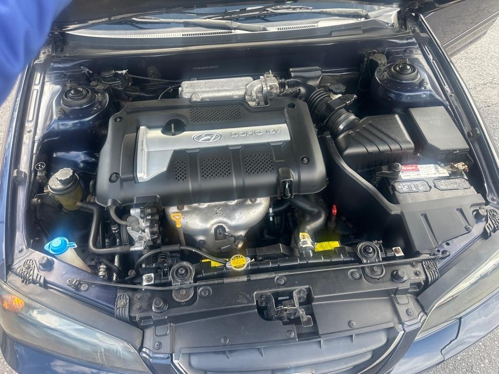 Hyundai Elantra  2005