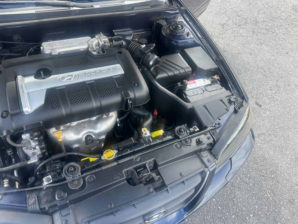 Hyundai Elantra  2005