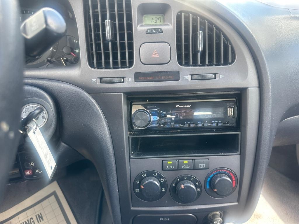 Hyundai Elantra  2005