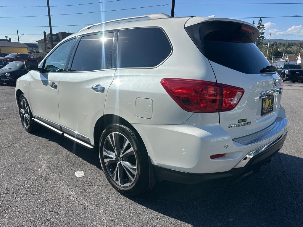 Nissan Pathfinder  2019