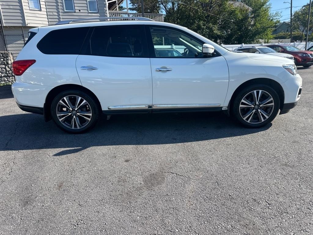 Nissan Pathfinder  2019