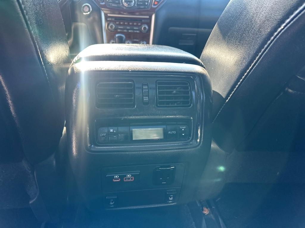 Nissan Pathfinder  2019