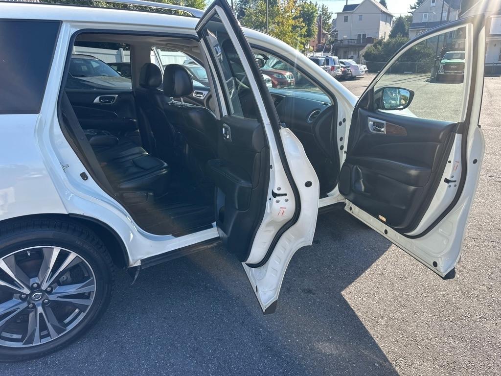 Nissan Pathfinder  2019