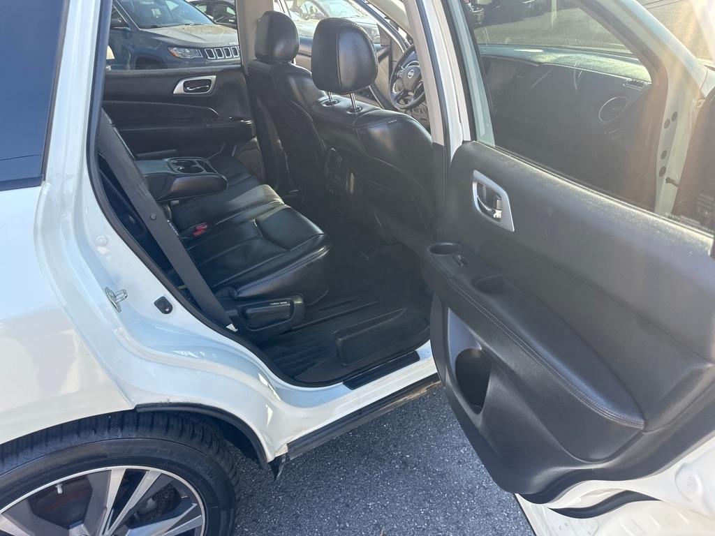 Nissan Pathfinder  2019