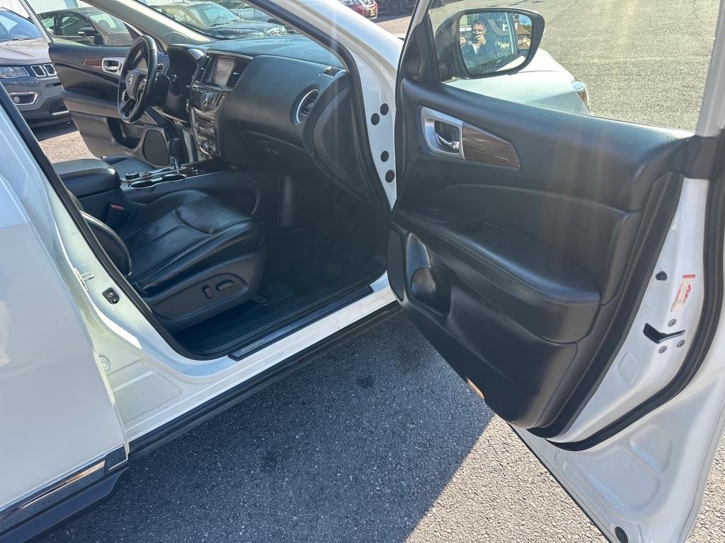 Nissan Pathfinder  2019