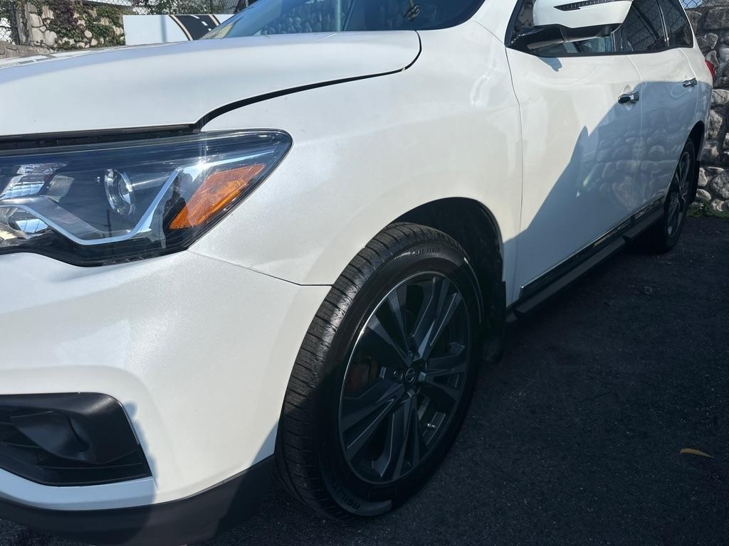 Nissan Pathfinder  2019