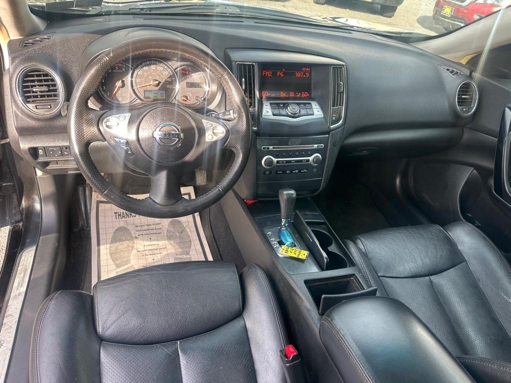 Nissan Maxima  2014