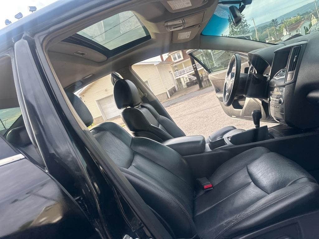 Nissan Maxima  2014