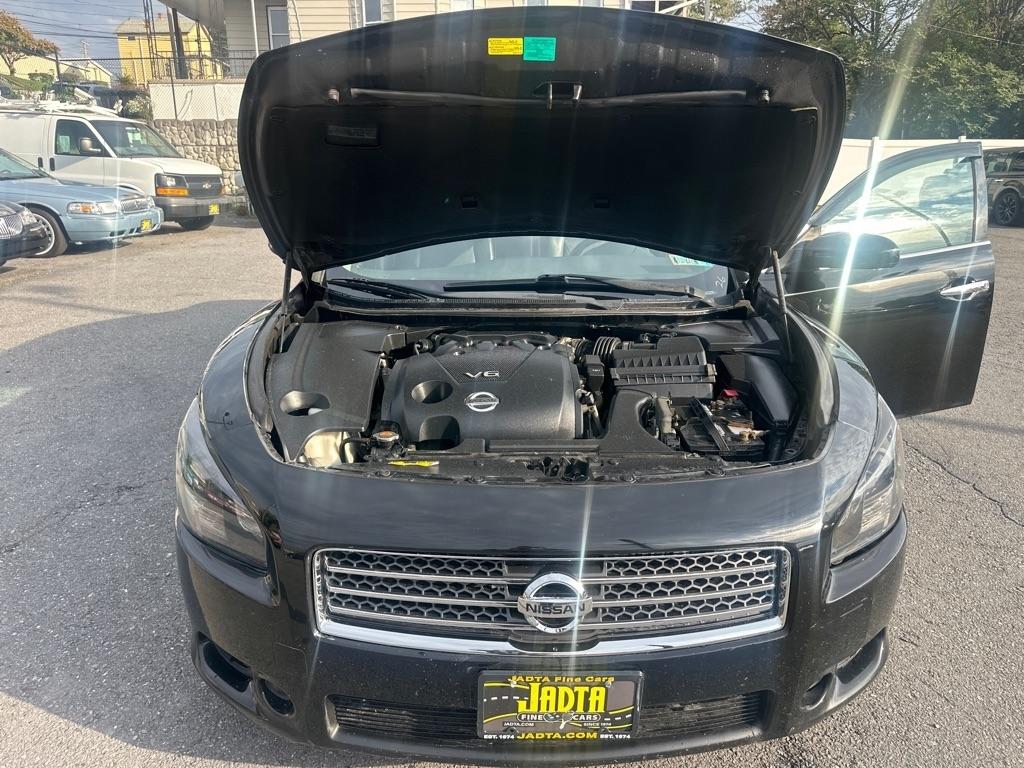 Nissan Maxima  2014