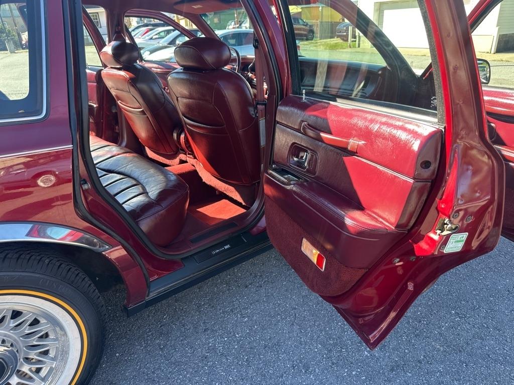 Lincoln Town Car  1997