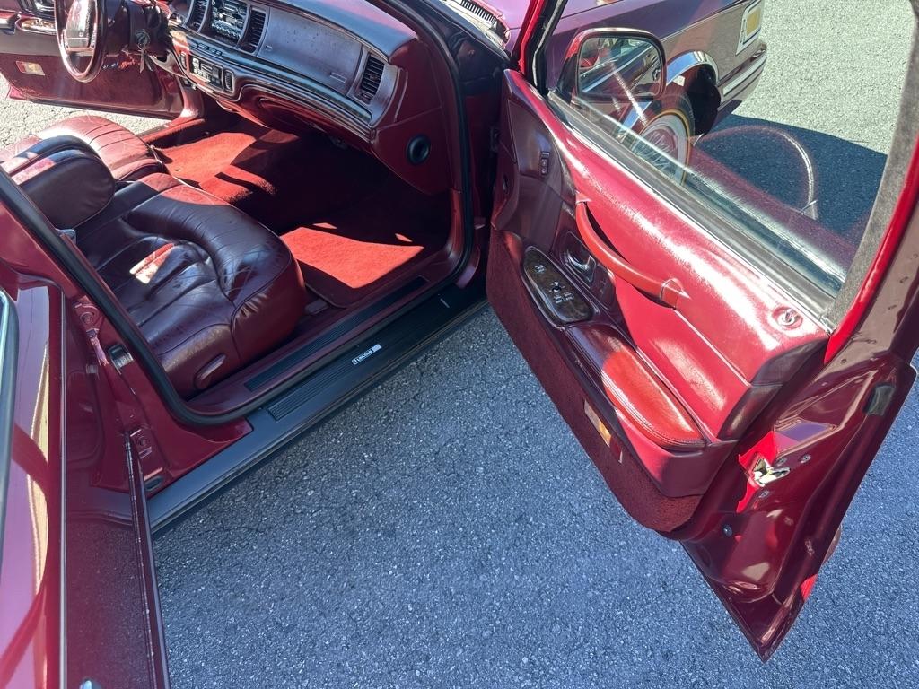 Lincoln Town Car  1997