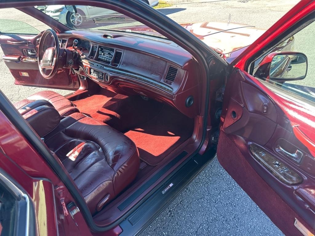 Lincoln Town Car  1997