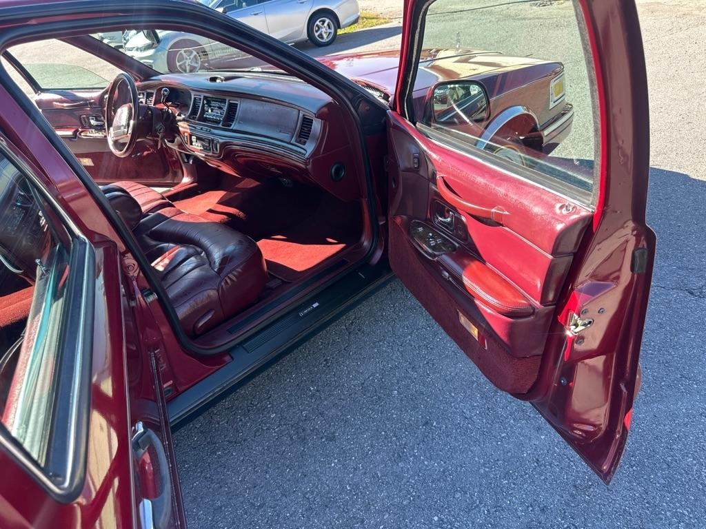 Lincoln Town Car  1997