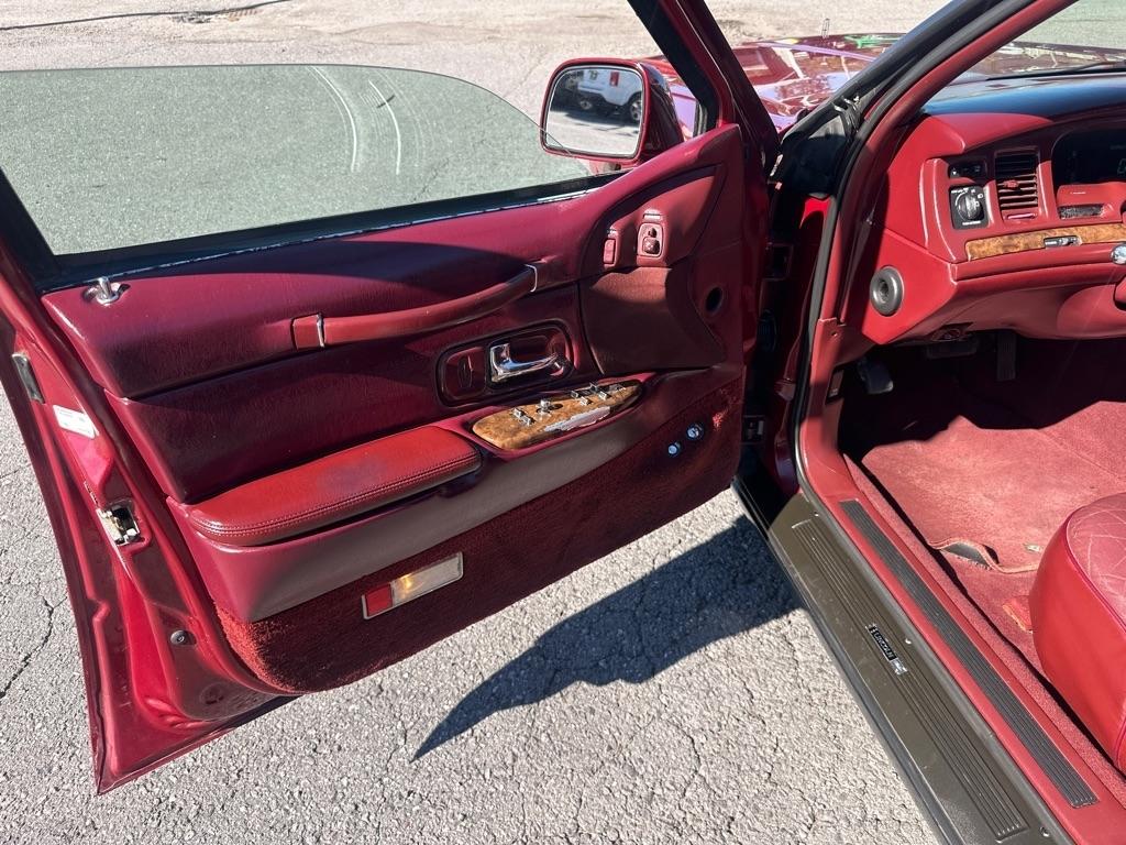 Lincoln Town Car  1997