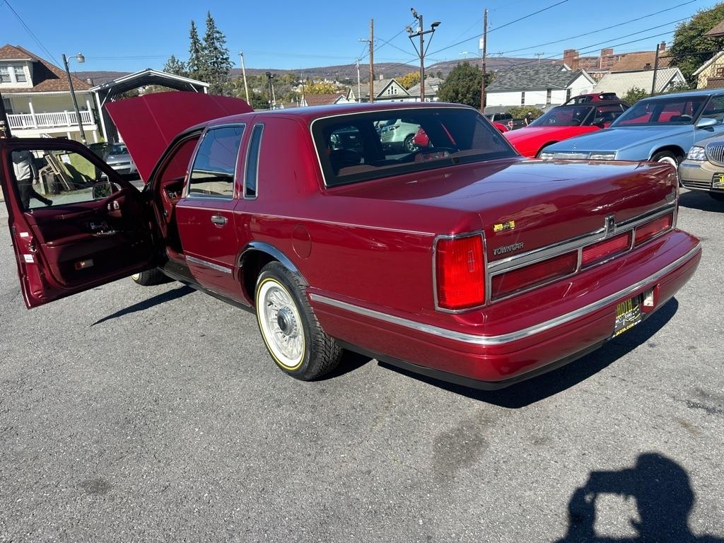 Lincoln Town Car  1997