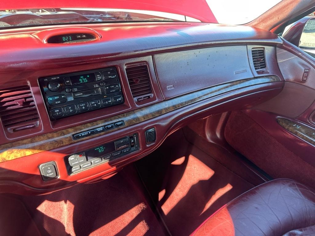 Lincoln Town Car  1997