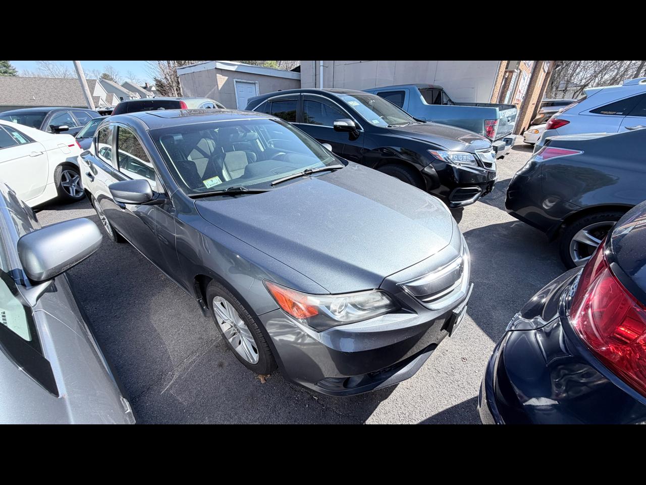 Acura ILX 4dr Sdn 2.0L 2013