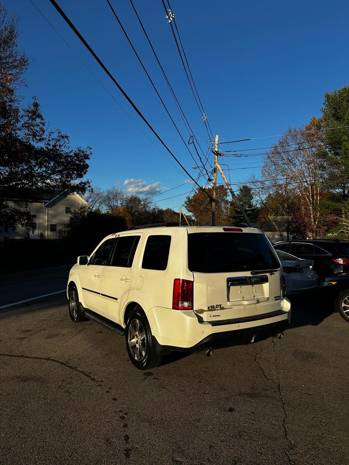 Honda Pilot 4WD 4dr Touring w/RES & Navi 2015