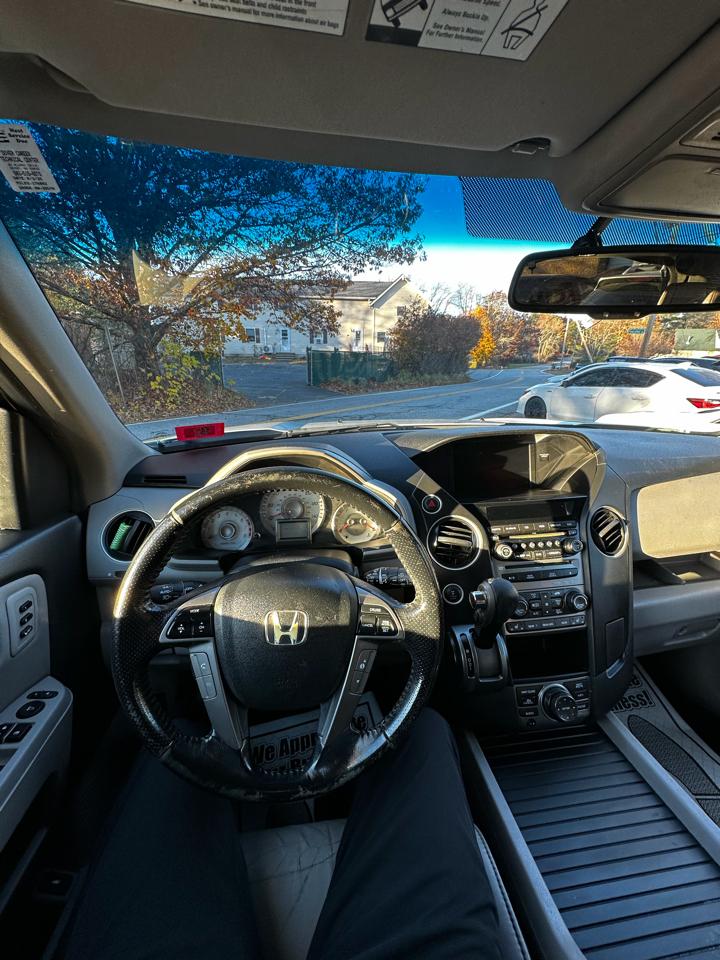 Honda Pilot 4WD 4dr Touring w/RES & Navi 2015