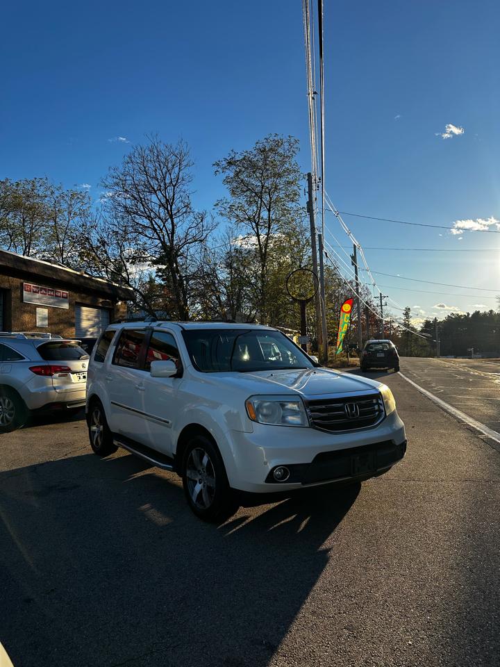 Honda Pilot 4WD 4dr Touring w/RES & Navi 2015