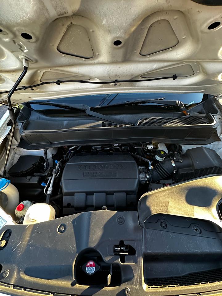 Honda Pilot 4WD 4dr Touring w/RES & Navi 2015