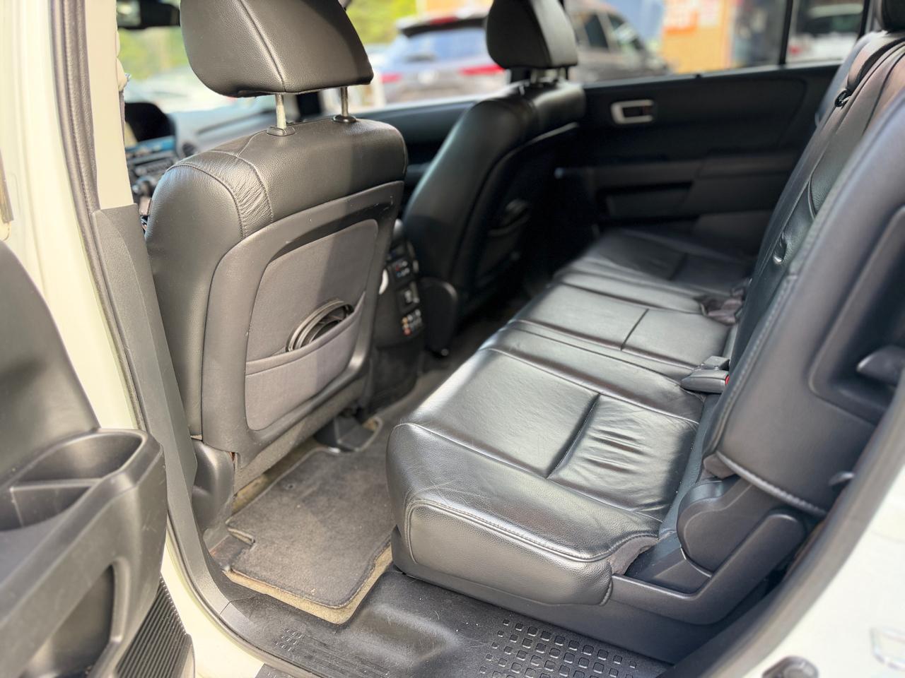 Honda Pilot 4WD 4dr Touring w/RES & Navi 2015