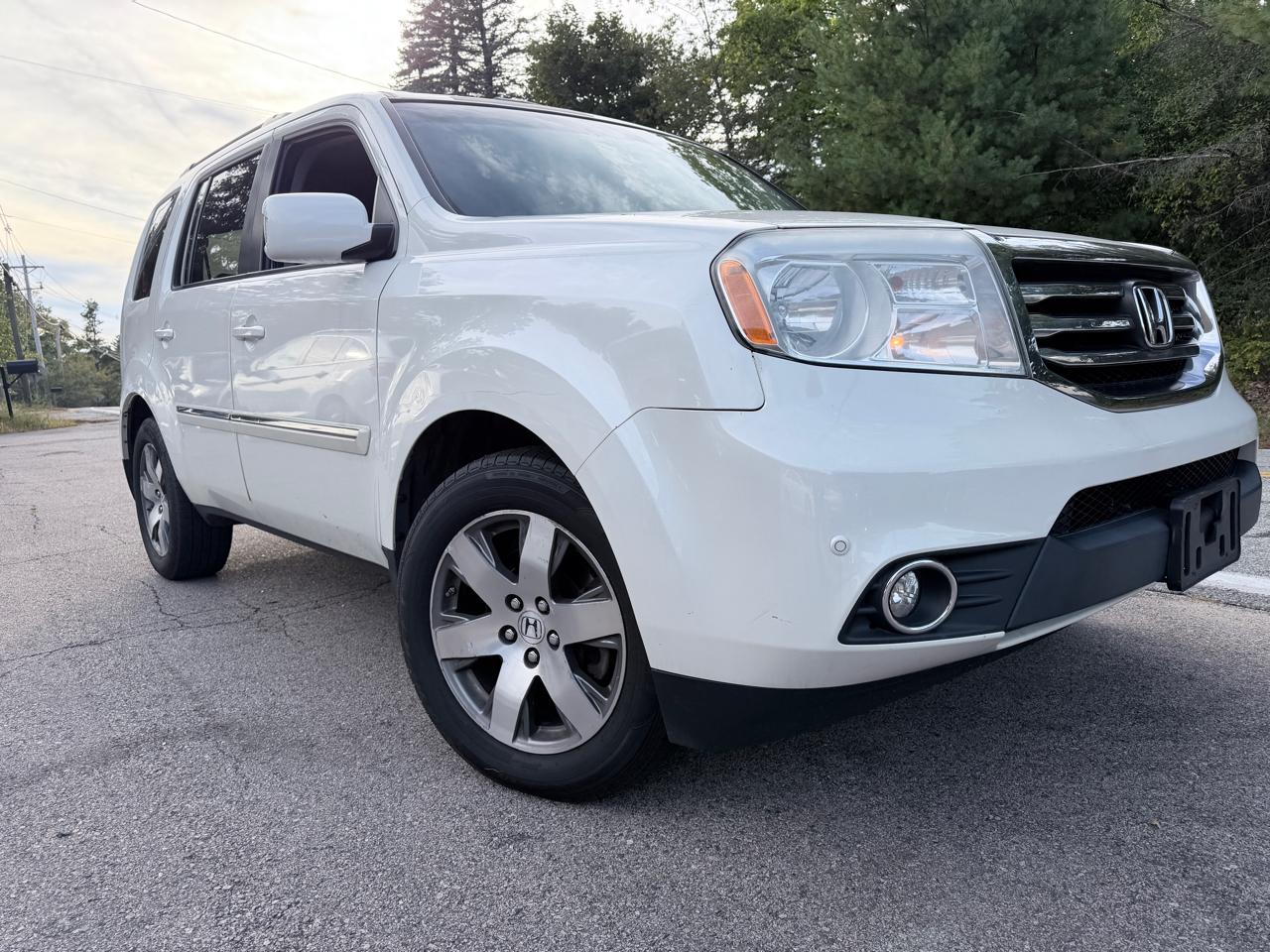 Honda Pilot 4WD 4dr Touring w/RES & Navi 2015