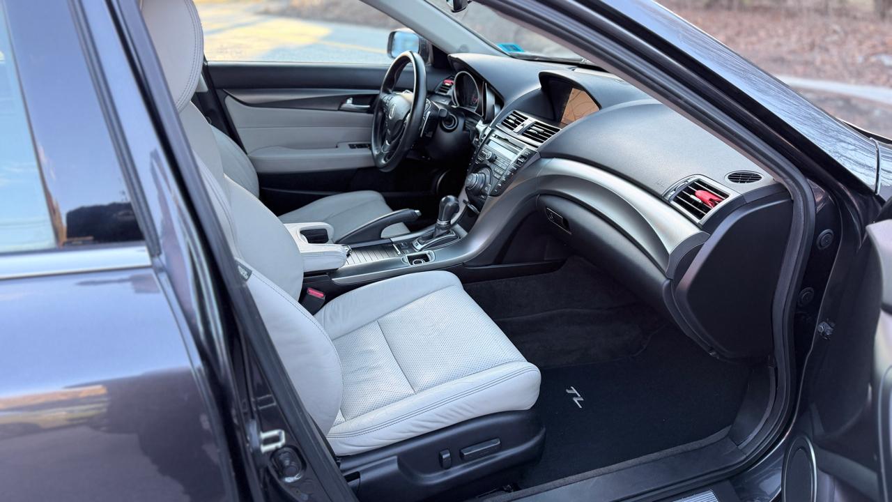 Acura TL 4dr Sdn Auto SH-AWD Tech 2012