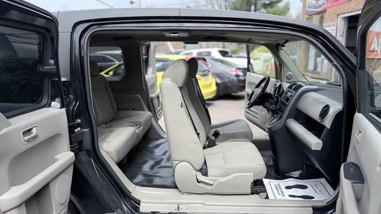 Honda Element 4WD 5dr LX 2011
