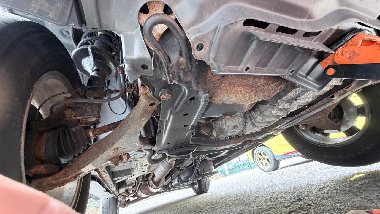 Honda Element 4WD 5dr Auto EX w/Navi 2011