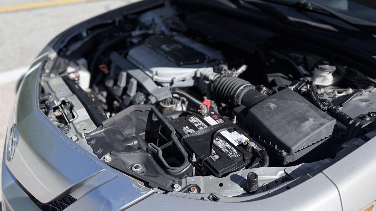 Acura TL 4dr Sdn 2WD Tech 2011