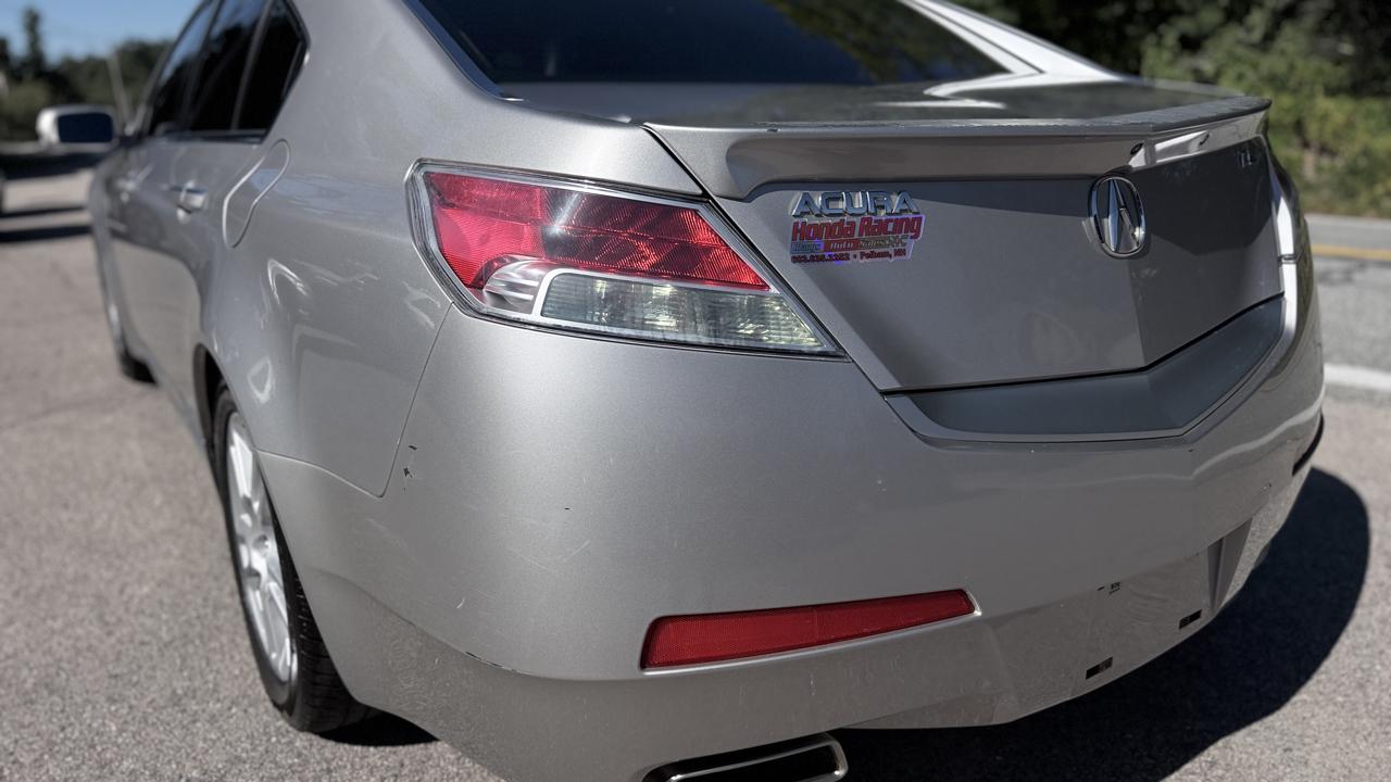 Acura TL 4dr Sdn 2WD Tech 2011