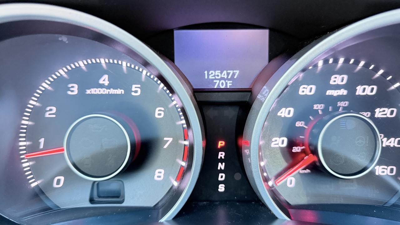 Acura TL 4dr Sdn 2WD Tech 2011