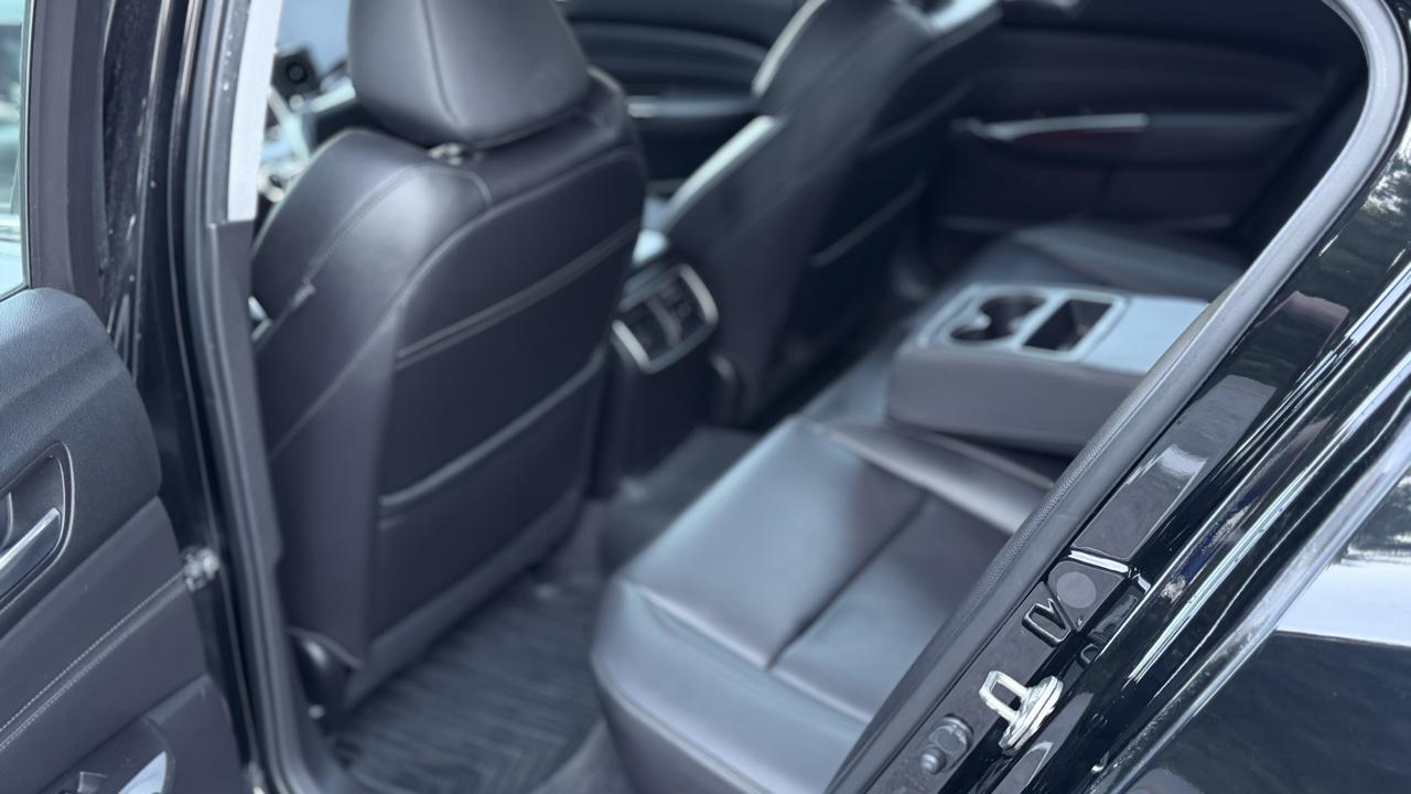 Acura TLX 4dr Sdn FWD 2015