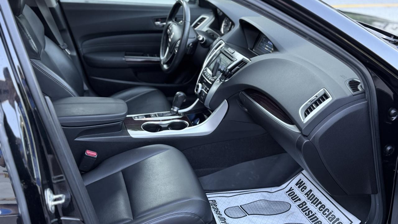 Acura TLX 4dr Sdn FWD 2015